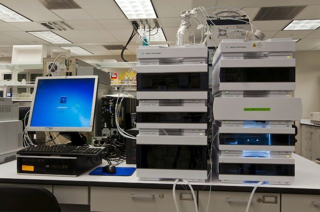 Familiarity of HPLC and Its Applications